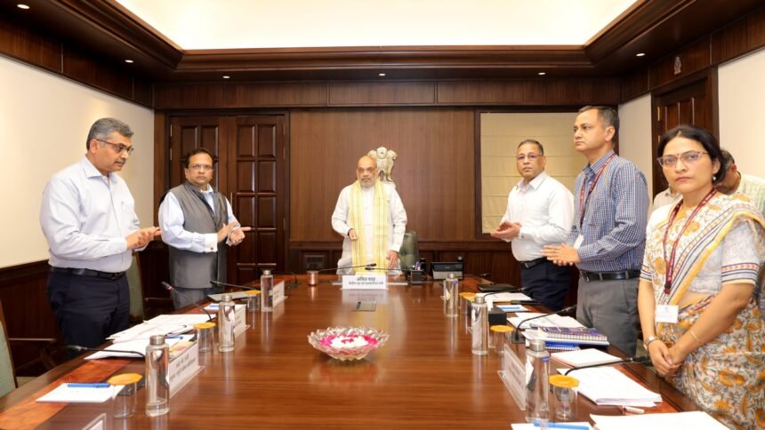 प्रधानमंत्री मोदी ओसीआई कार्ड धारकों के लिए नए पोर्टल की तारीफ करते हुए