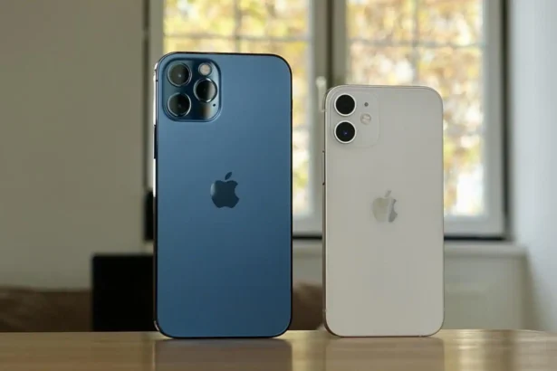 भारत से अमेरिका को iPhone का रिकॉर्ड एक्सपोर्ट, ₹17,000 करोड़ पार, भारत बना मैन्युफैक्चरिंग हब