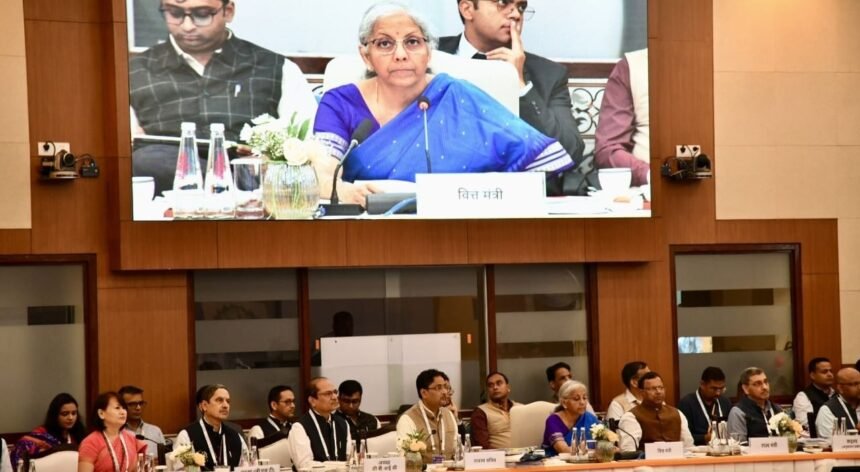 जीएसटी परिषद की नई दो-स्लैब टैक्स संरचना – 5% और 18% जीएसटी रेट, सस्ते और महंगे होने वाली वस्तुएं 2025