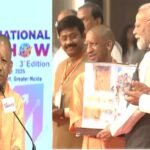 UPITS 2025 ग्रेटर नोएडा इंडिया एक्सपो सेंटर में प्रधानमंत्री नरेंद्र मोदी और सीएम योगी आदित्यनाथ द्वारा उद्घाटन किया गया यूपी इंटरनेशनल ट्रेड शो