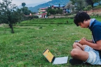 23 वर्षीय भारतीय सॉफ्टवेयर डेवलपर की सफलता की कहानी - 500 रिजेक्शन के बाद OpenAI प्रोजेक्ट और घर बैठे 20 लाख पैकेज