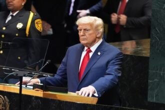 Donald Trump विदेशी फिल्मों पर 100% टैक्स लगाने का ऐलान करते हुए