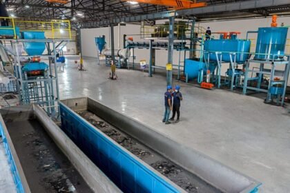 EV बैटरी रीसाइक्लिंग यूनिट और सेकंड-लाइफ बैटरियों का इंडस्ट्री सेटअप