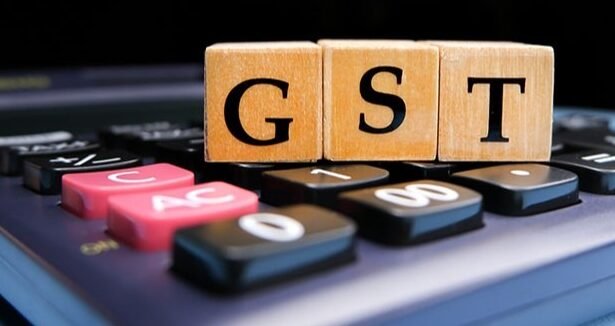 GST बचत उत्सव में ग्राहकों की शिकायतें, कार और टीवी की बढ़ती बिक्री, सरकार की सख्ती
