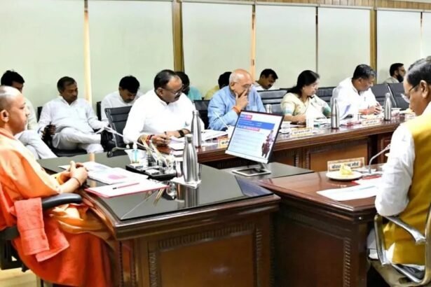 UP में औद्योगिक अपराधों पर जेल की सजा खत्म, अब लगेगा जुर्माना | यूपी में निवेशकों के लिए बड़ी राहत