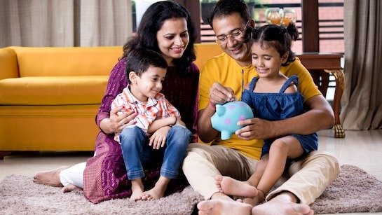 बच्चों के भविष्य के लिए निवेश Schemes - सुकन्या समृद्धि योजना, PPF, NPS वात्सल्य, म्यूचुअल फंड और FD