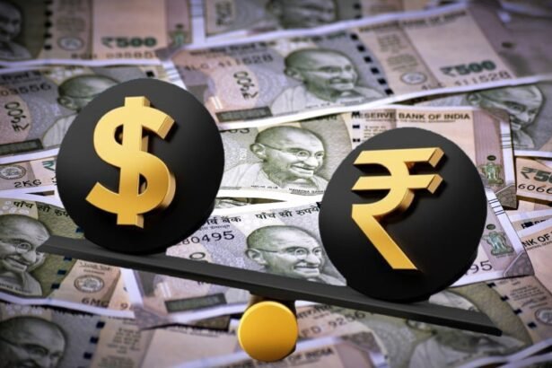 Rupee Breaches 91-Mark: डॉलर के मुकाबले रुपये की ऐतिहासिक गिरावट, 91 के पार पहुंचा रुपया