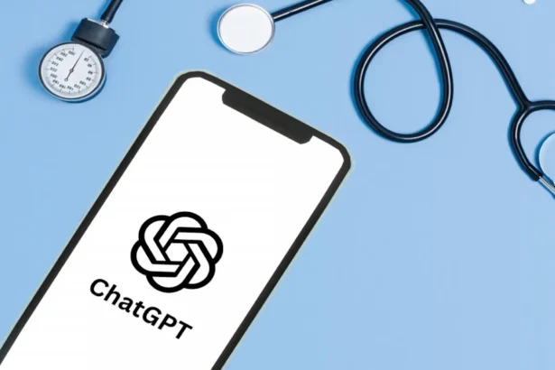 OpenAI ChatGPT for Healthcare प्लेटफॉर्म का उपयोग करते हुए डॉक्टर क्लिनिकल डेटा देख रहे हैं