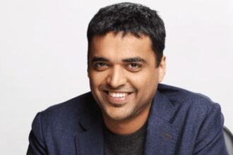 Zomato CEO दीपिंदर गोयल गिग वर्क मॉडल और डिलीवरी पार्टनरों की कमाई पर जानकारी देते हुए
