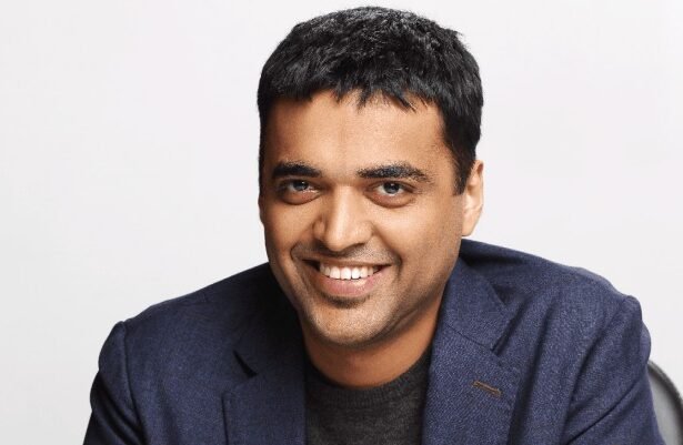 Zomato CEO दीपिंदर गोयल गिग वर्क मॉडल और डिलीवरी पार्टनरों की कमाई पर जानकारी देते हुए