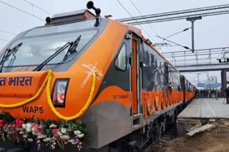 अहमदाबाद से भागलपुर के बीच चलने वाली अमृत भारत एक्सप्रेस ट्रेन