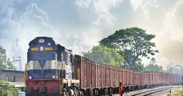भारतीय रेलवे में माल ढुलाई सुधार और निजी वैगन निवेश पर राष्ट्रीय मालवहन संगोष्ठी
