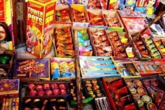 तमिलनाडु के शिवकाशी में पटाखा निर्माण उद्योग, जहां भारतीय निर्माता विदेशी बाजारों में निर्यात बढ़ाने की तैयारी कर रहे हैं।